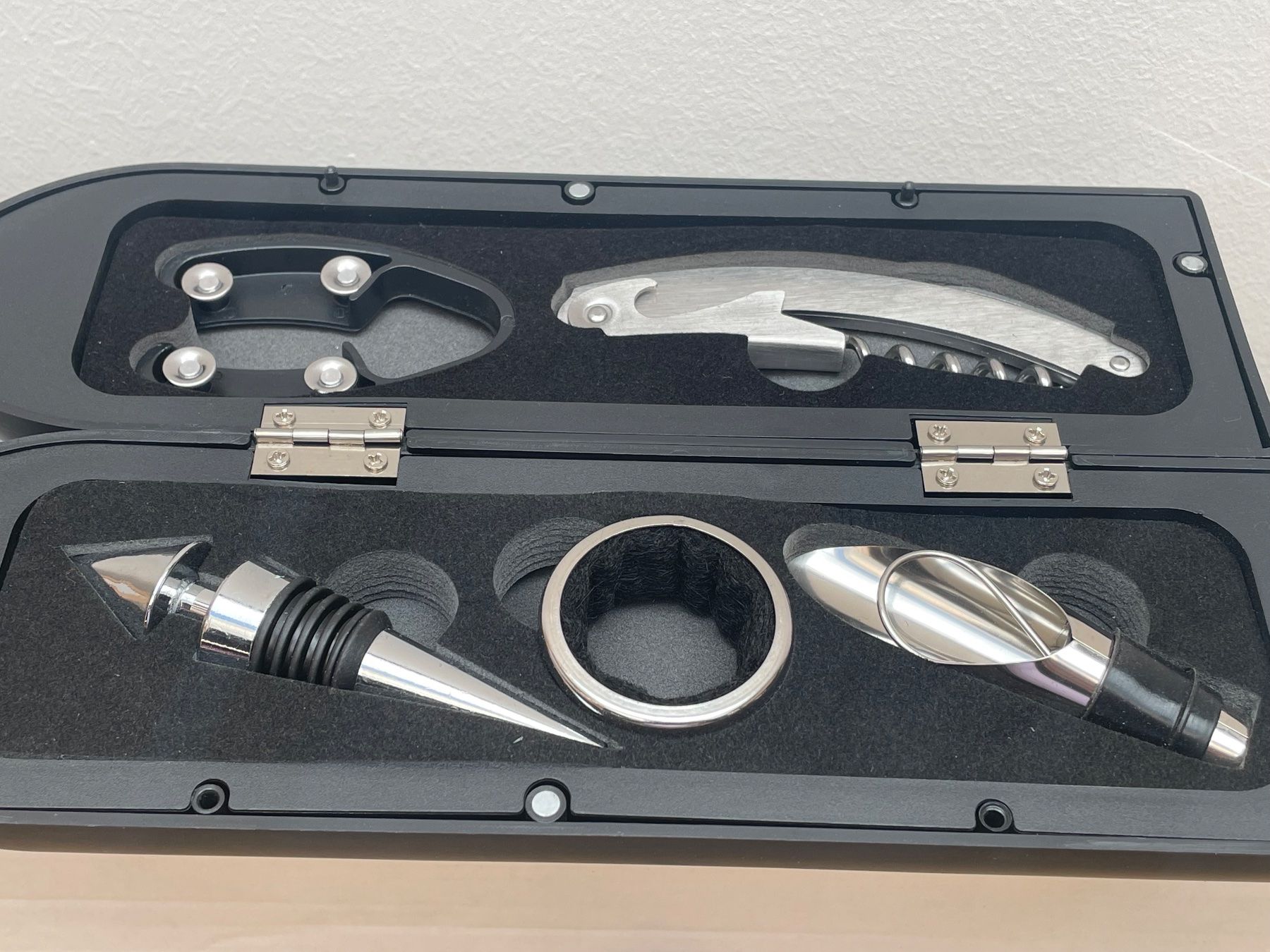 Apribottiglie & Tappi per chiusura: Flaschenöffner/Weinöffner/Geschenkbox/Neu/OVP – Nuovo e nell'imballaggio originale da Volketswil venduto da rubin74 3