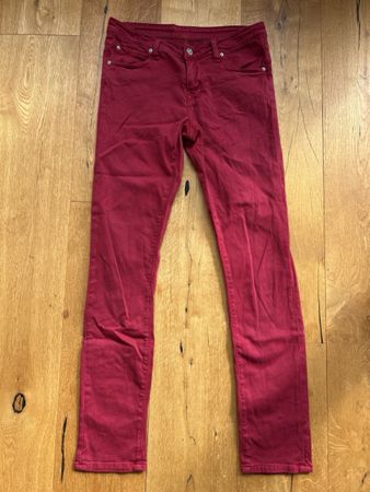 Damenhose Carhartt rot Grösse 28x32 guter Zustand