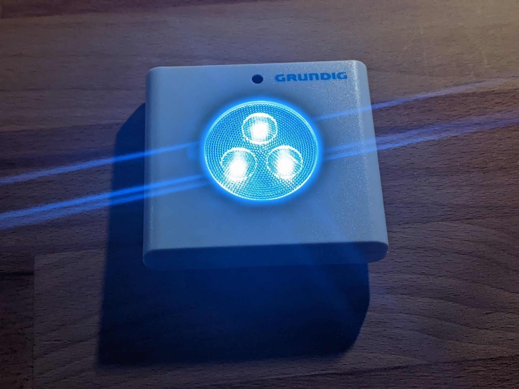 Grundig Lampen: lampe LED détecteur mouvements GRUNDIG – Neu (gemäss Beschreibung) aus Vessy von Avicci 1