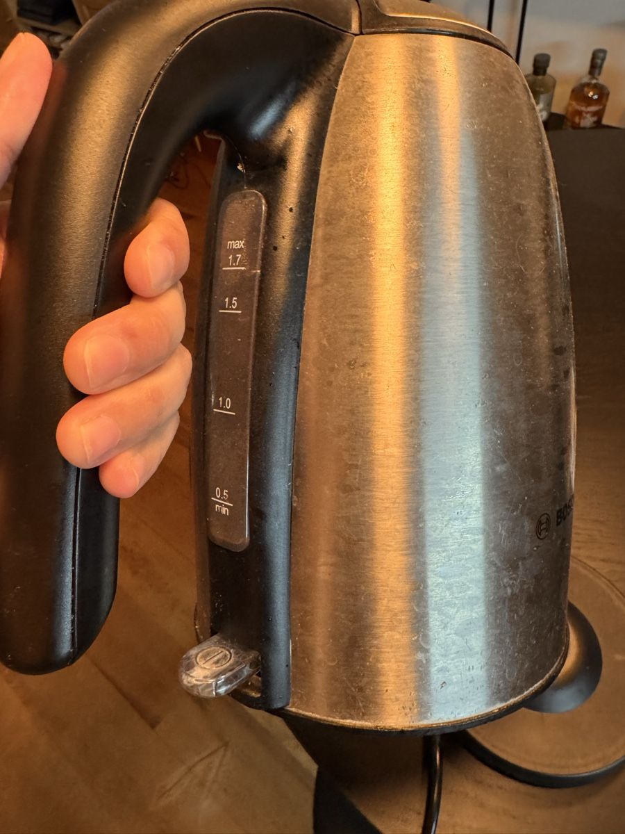 Bosch Bollitori: Bosch  kettle stainless steel 1.7L  – Usato da Zürich venduto da pon_pv8m 1