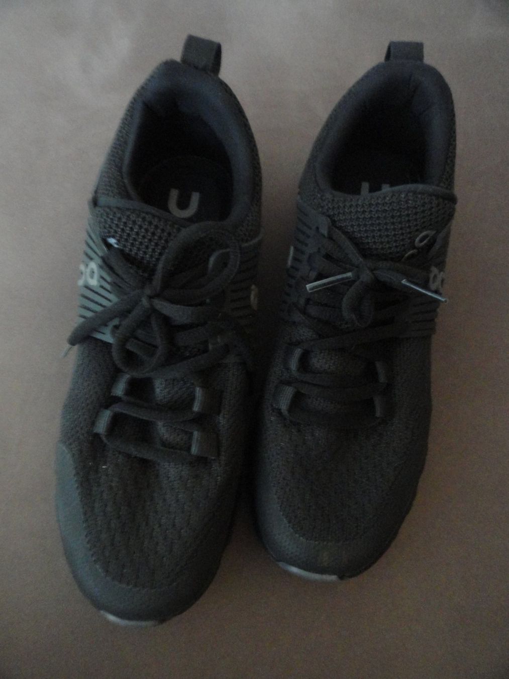 On Scarpe da donna: ON SCHUH GR. 39 *** – Usato da Uetendorf venduto da bibibop 1