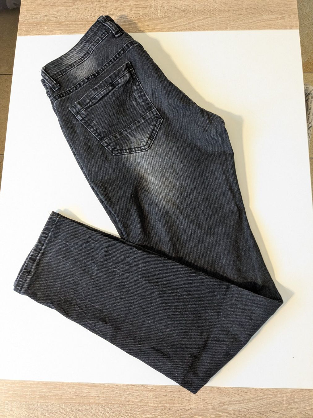 Jeans: Herrenjeans - cooler Used-Look - Gr. 33/34 – Usato da Seuzach venduto da Gajos