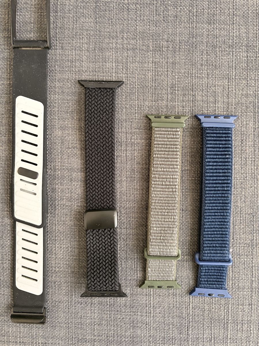 Whoop Smartwatch: Whoop 4.0 avec accessoires – Usato da Biel/Bienne venduto da Shaqir.s 4