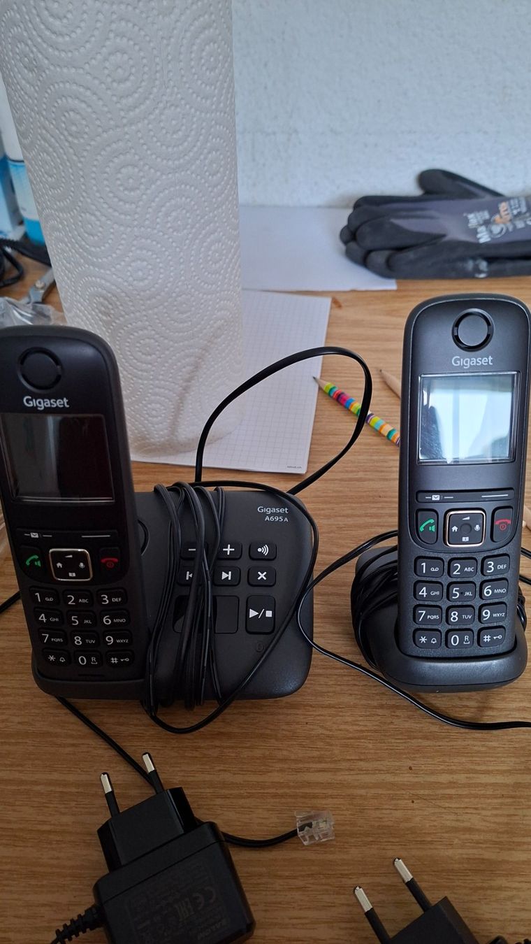 Gigaset Telefoni: GIGASET A695A DUO – Usato da Spiez venduto da cert
