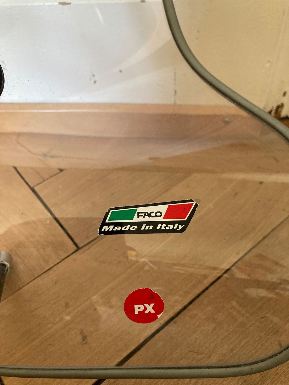 Vespa Toutes les pièces pour scooter: Vespa Windschild – D'occasion à St.Gallen par susannek0102 1