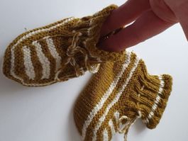 Pantoufle bébé ( chaussons)