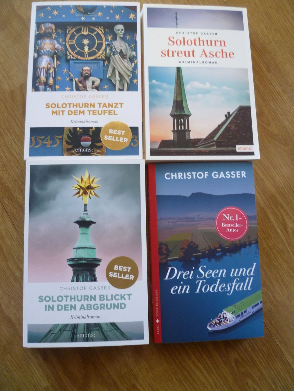 Livres: Krimis – D'occasion à Bargen BE par angel611