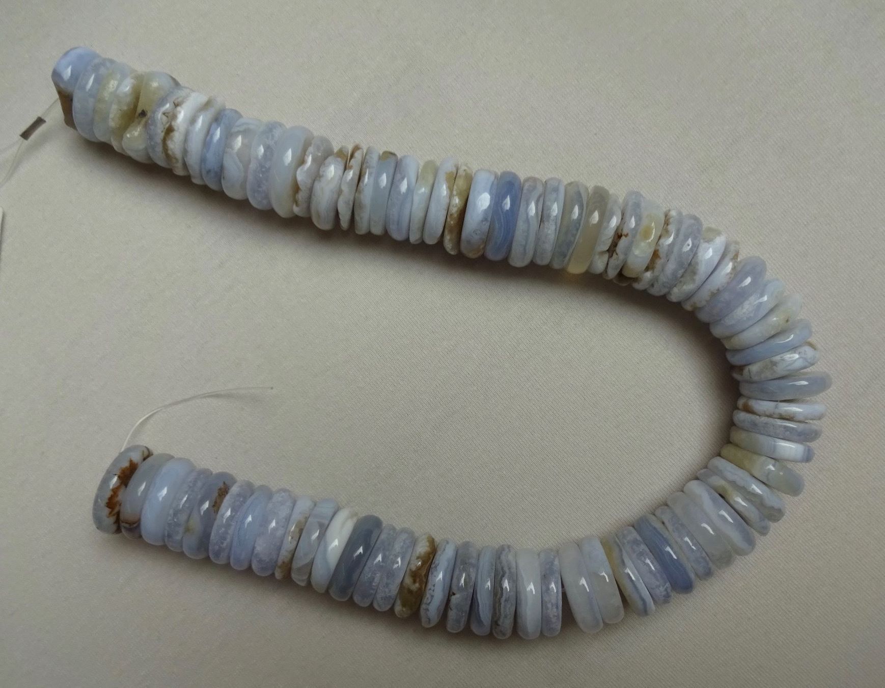 Mineralien & Heilsteine: Calzedon schwer          blue lace agate – Neu und originalverpackt aus Leuggern von gemshow 3