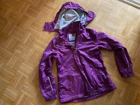 Regenjacke Grösse 152