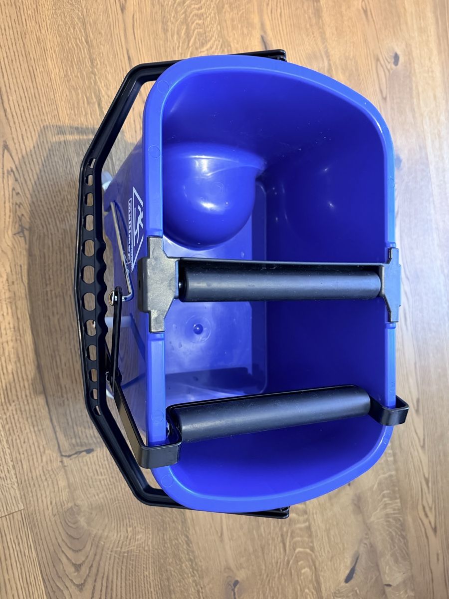 Sonstiges für Haushalt & Wohnen: Multimop Wischeimer blau mit Rollenpresswerk – Neu (gemäss Beschreibung) aus Bäretswil von GPSMAV 2