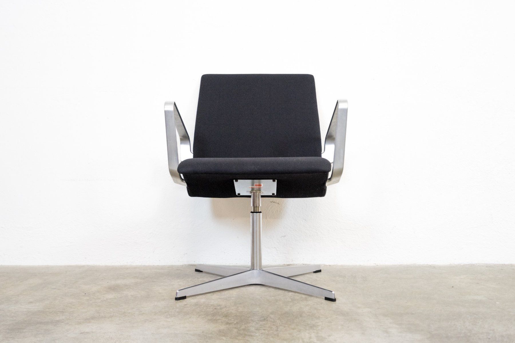 Poltrone: Fritz Hansen Oxford Chair Designersessel – Usato da Schaffhausen venduto da Studio-Ara 3