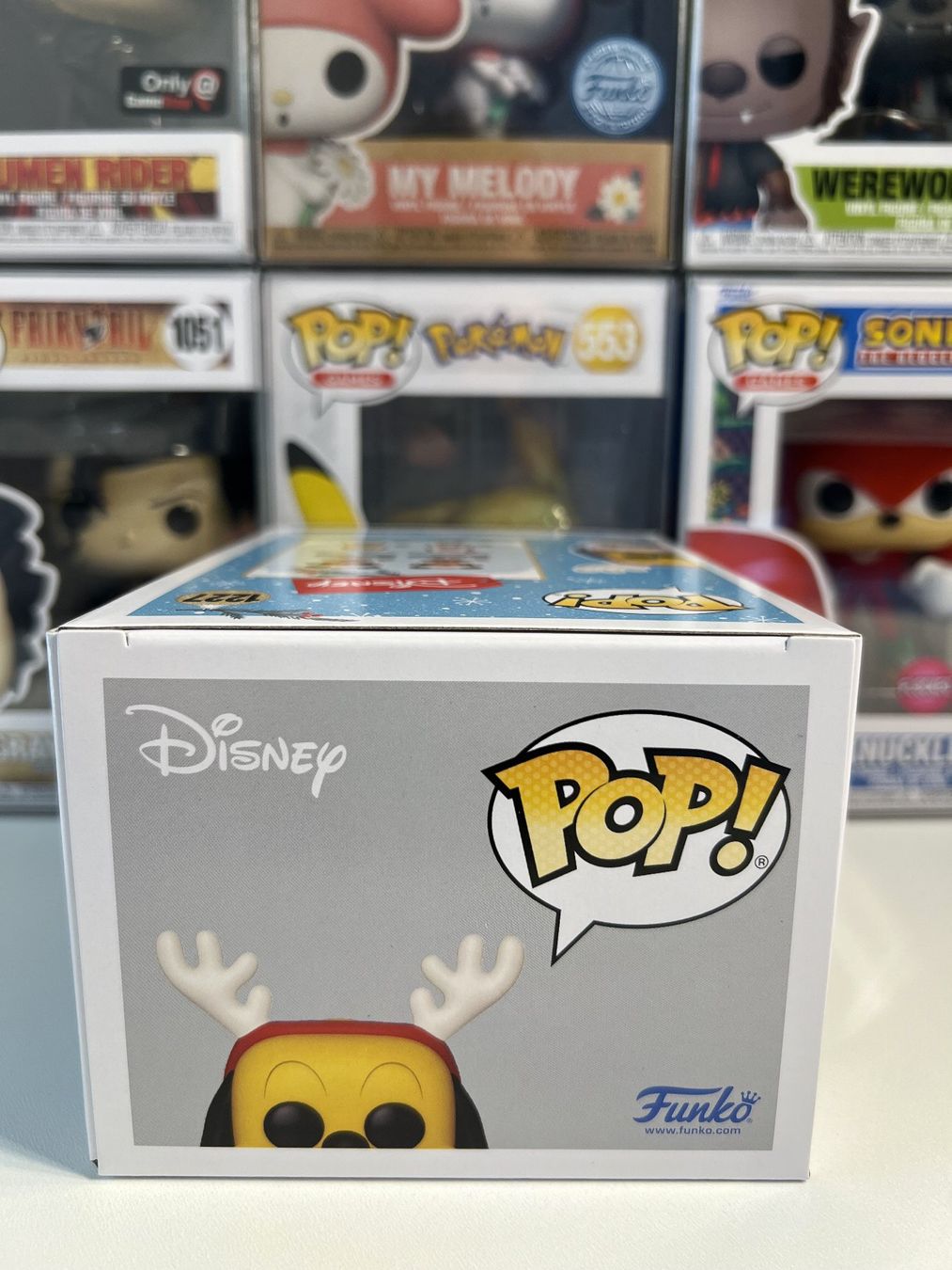 Funko Statuette: Funko POP! Disney Winter Holiday Pluto – Nuovo e nell'imballaggio originale da Le Mouret venduto da perfectbijou 4