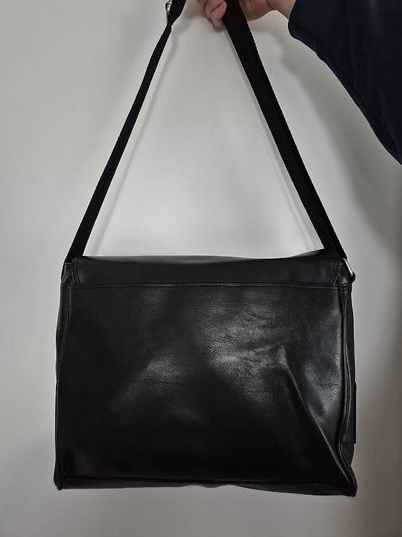 Diesel Borse: Diesel Vintage Messenger Bag – Usato da Buchs AG venduto da Martino_49 1