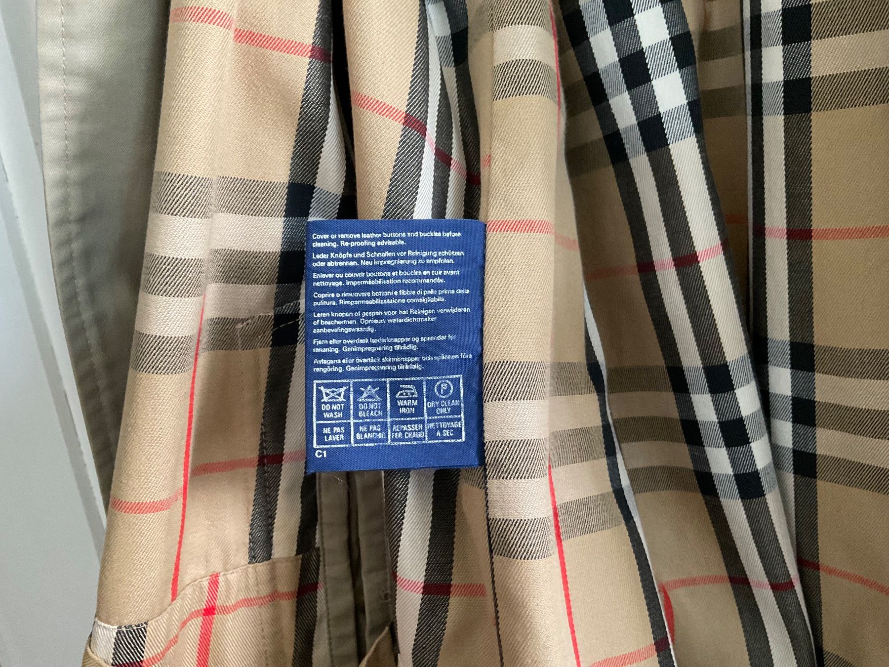 Burberry Cappotti: Burberrys Trenchcoat – Usato da Rüti ZH venduto da kraner 7
