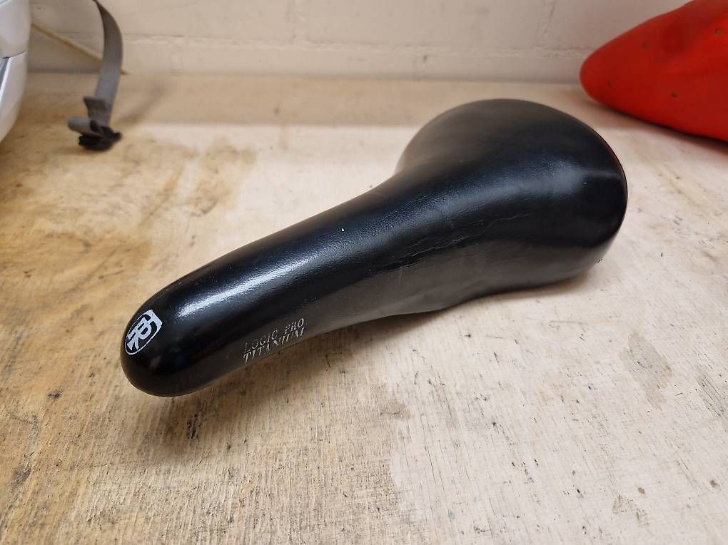 Ritchey Pezzi di ricambio: Ritchey Logic WCS Titan Sattel – Usato da Zürich venduto da bherv431asd993nfqa