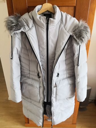 Warmer Wintermantel Gr. 36 mit Kapuze & Kunstfell