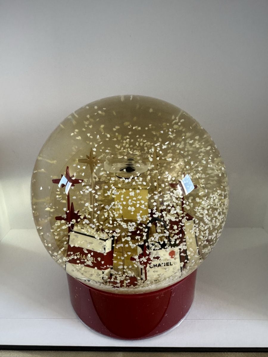 Toutes les décorations: Chanel Schneekugel Rot – Neuf (Voir description) à Bern par Blueangel6 6