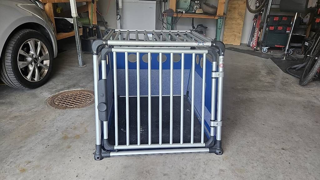 Cages, transport & sécurité: Hundebox Aluminium "pets" – D'occasion à Davos Wiesen par mel_ls2c 1