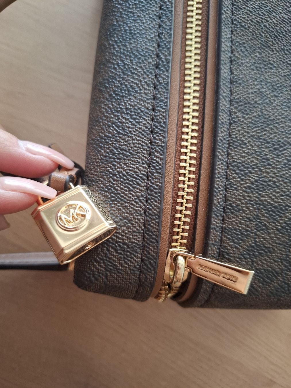 Michael Kors Taschen für Damen: Michael Kors Crossbody  – Neu (gemäss Beschreibung) aus Hohtenn von Babs87 1