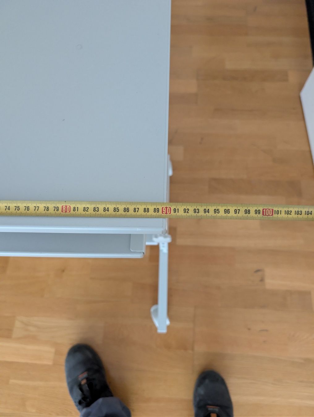 Scrivanie: Büro Schreibtisch, Höhen verstellbar – Usato da Winterthur venduto da Luca-S 3