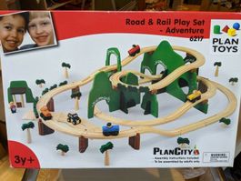 Neu Plan Toys 6217 grosse Holz Achterbahn Holzeisenbahn Brio