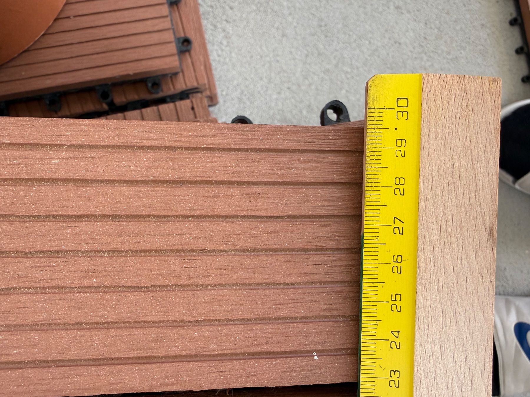 Rivestimenti per pavimenti: WPC Terrassenfliesen – Usato da Lyss venduto da balu113 3