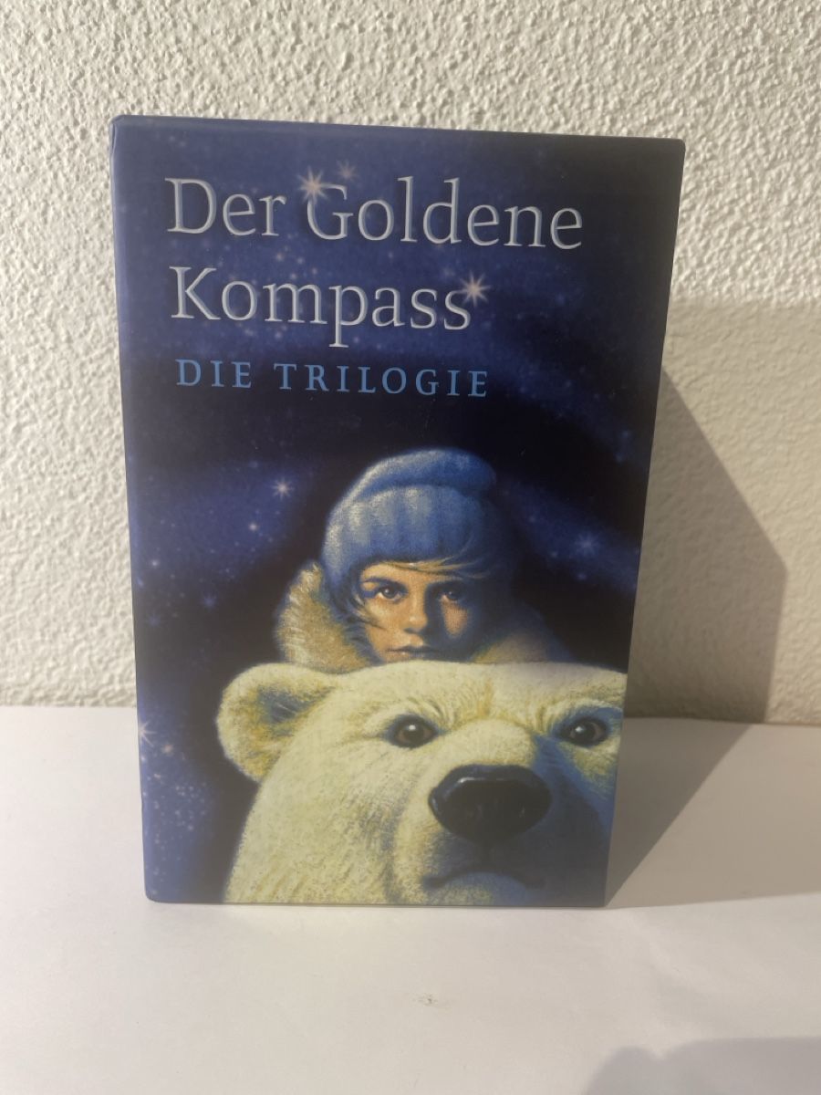 Libri: Der Goldene Kompass Trilogie Philip Pullman guter Zustand – Usato da Sargans venduto da Didis