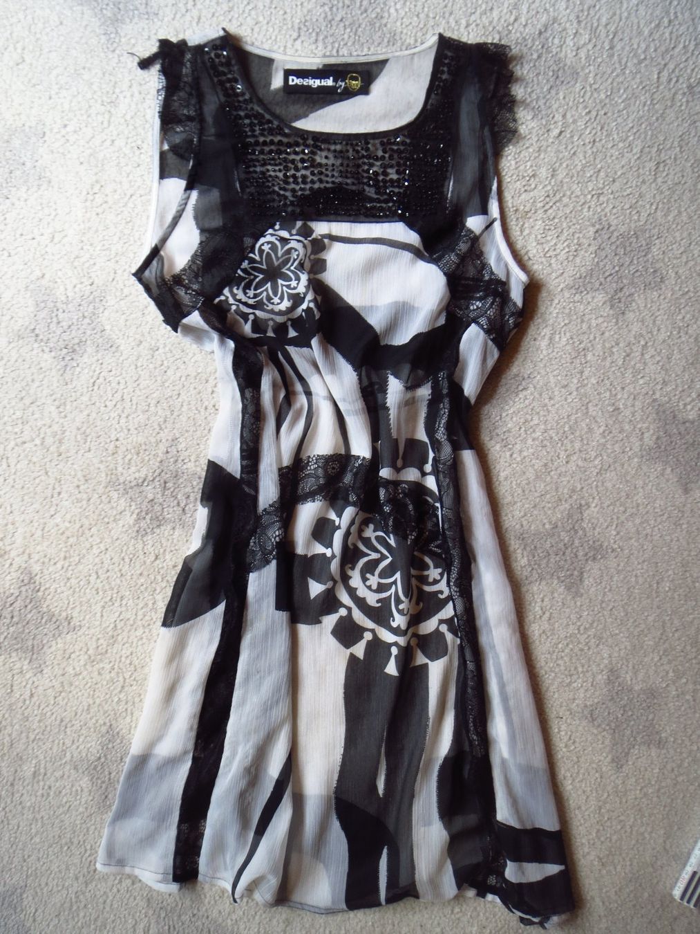 Desigual Vestiti: spezielles DESIGUAL Damen Kleid – Usato da Kiental venduto da Anna8702