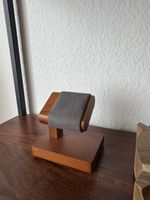 Uhren Holzständer
