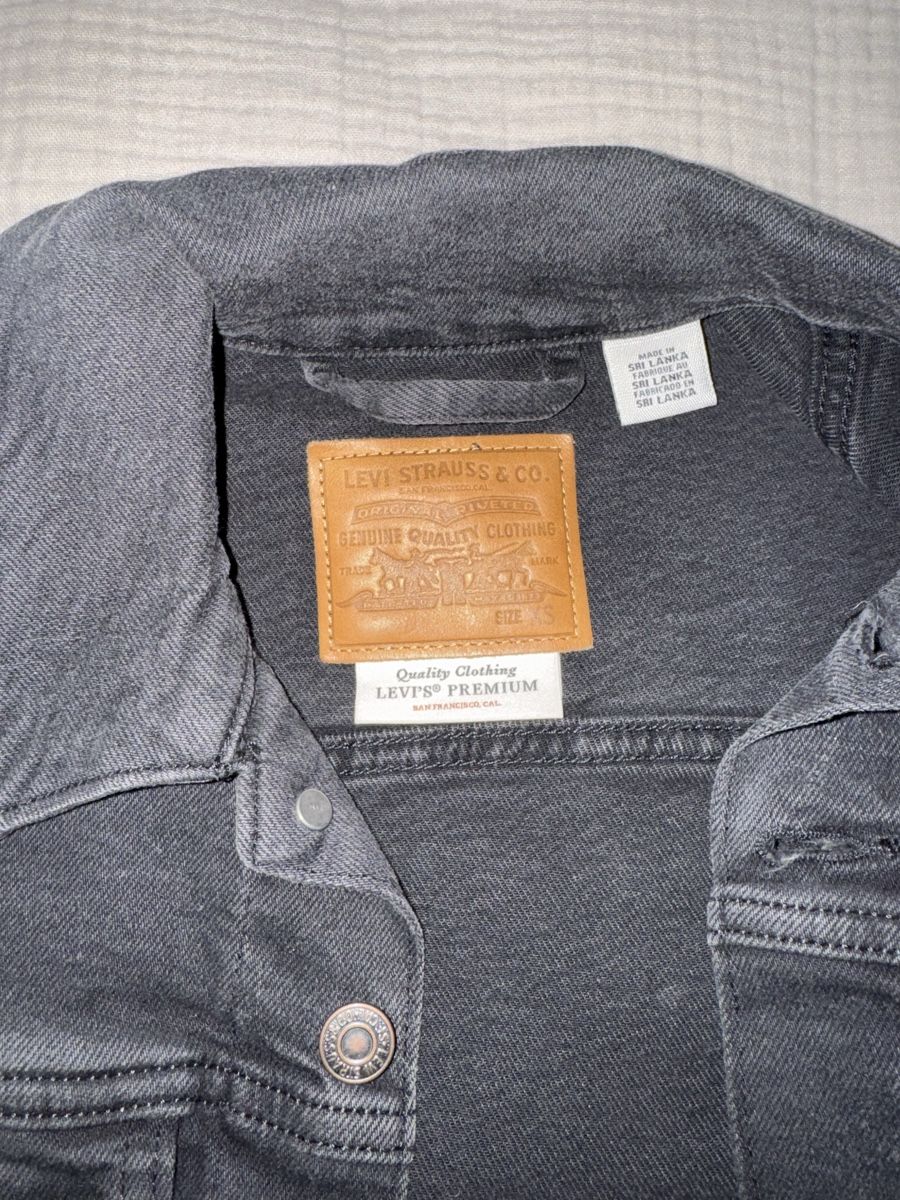 Levi's Giacche: Jeansjacke LEVI’S - schwarz – Nuovo e nell'imballaggio originale da St. Gallen venduto da lemon_888 1