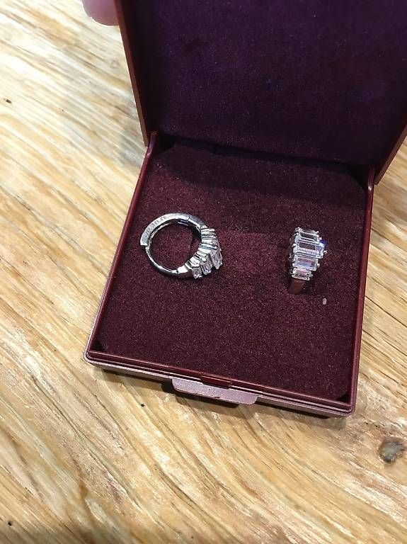 Orecchini pendenti & Orecchini a lobo: Silber Ohrring mit Zirkon Steinen  – Usato da Freienstein venduto da EAGLE007 1