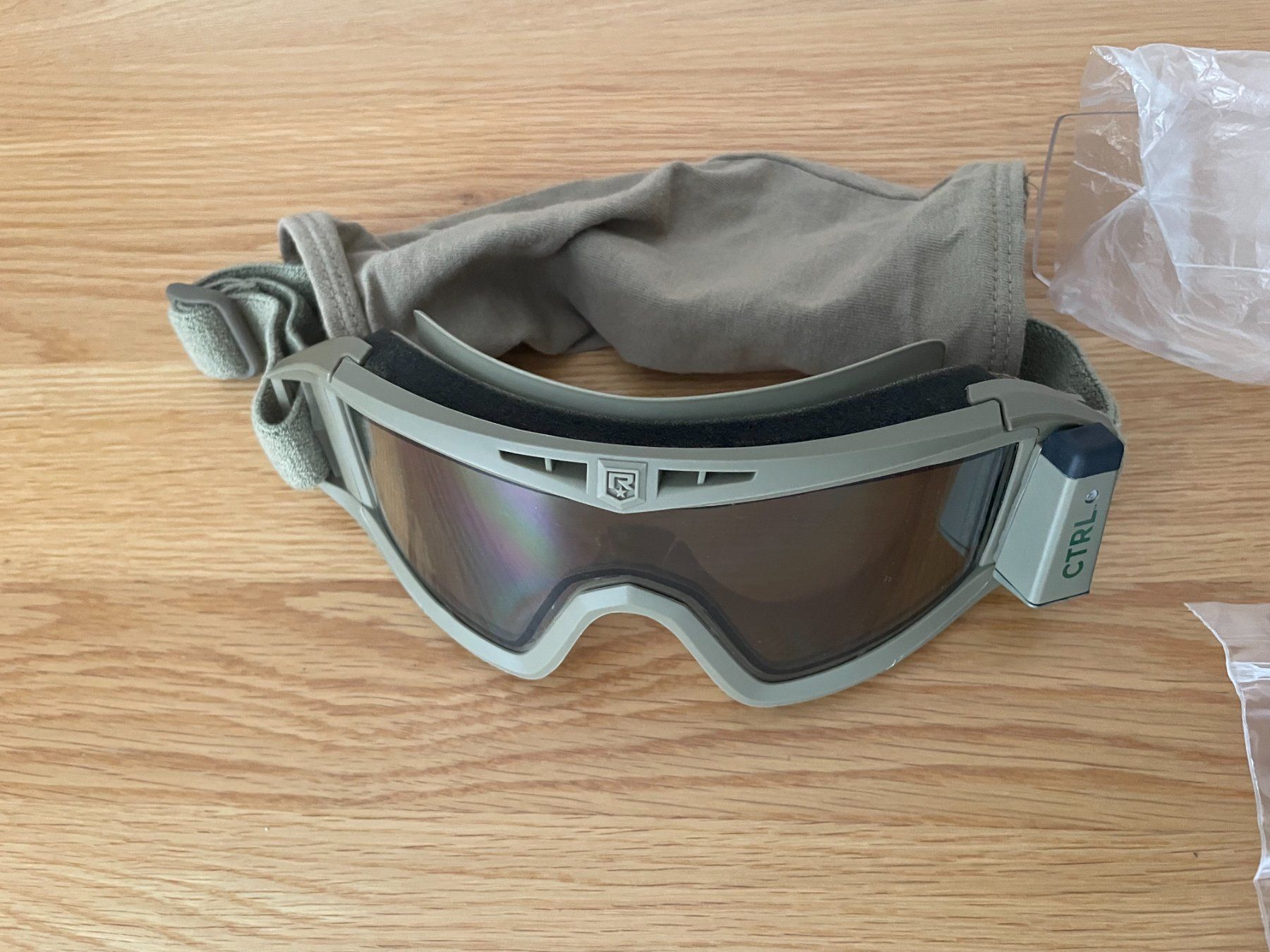 Occhiali & Lenti: Revision CTRL E-Tint Tactical Ballistic Goggles – Nuovo (secondo la descrizione) da Stein am Rhein venduto da seg_md2z 1