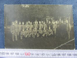 ARMEE SCHWEIZ BIERE VD SOLDATEN GRUPPEN-FOTO MILITÄR AK BUG