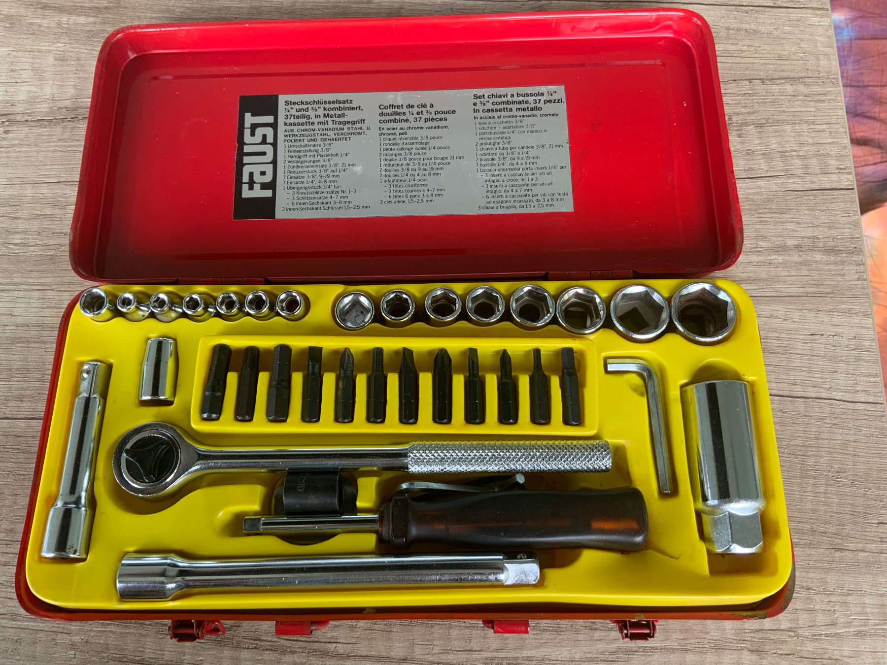 Tous les outils: Steckschlüsselsatz – D'occasion à Schübelbach par Hecht11.