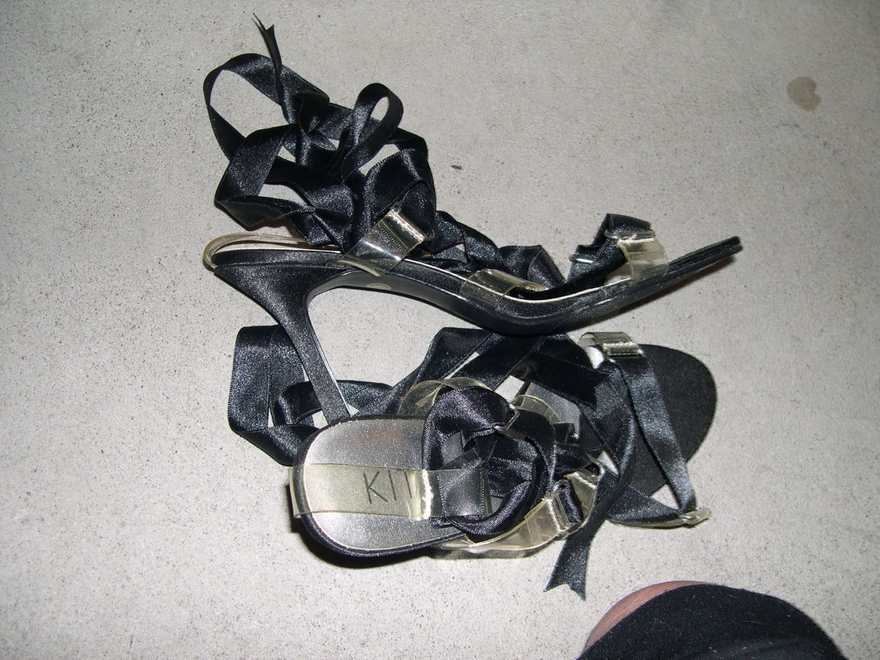 Scarpe da donna: 3 x PUMPS (mit rel. spitzem Abs.) Gr. 39 – Usato da Thun venduto da Catfriends 5