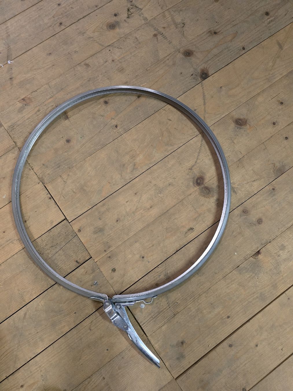 Accessori: Metall Fass Spannringe ca. 30 Stk – Usato da Fischingen venduto da Produktix 1