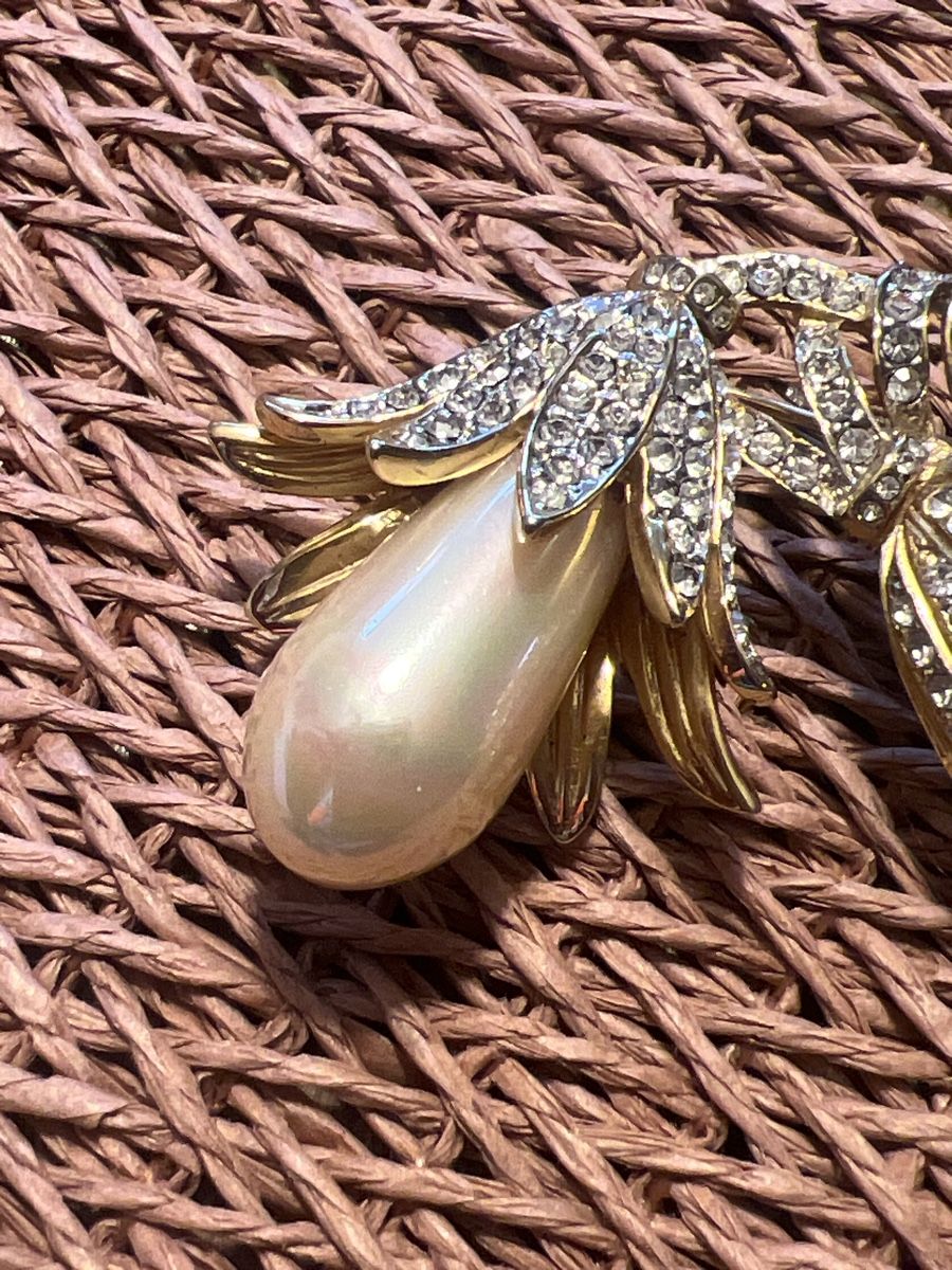 Broschen & Nadeln: Elegante Brosche mit Perle und Strass-Steinen – Neu (gemäss Beschreibung) aus Seon von Sunny-Schmuck78 1