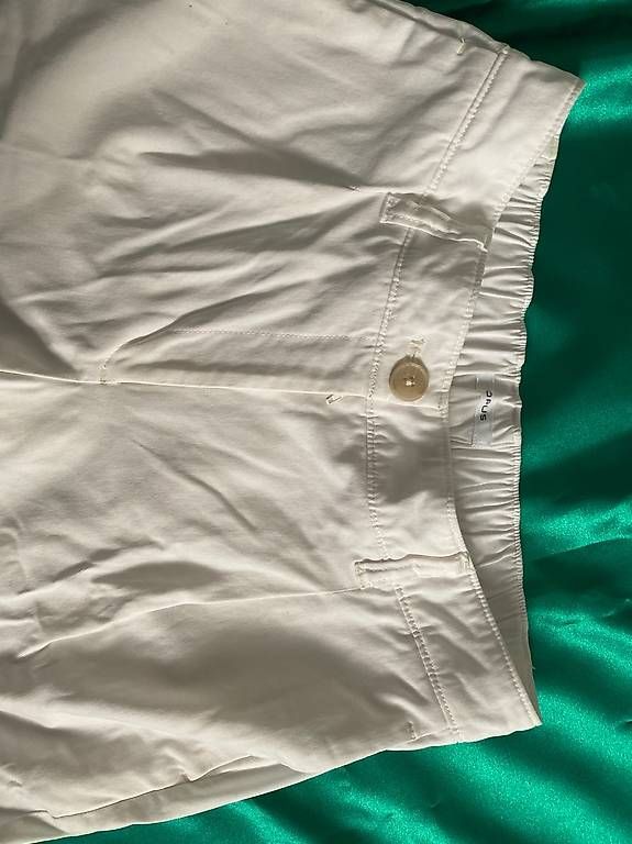 Pantaloni: OPUS Sommerhose – Usato da St. Gallen venduto da Konstanza 3