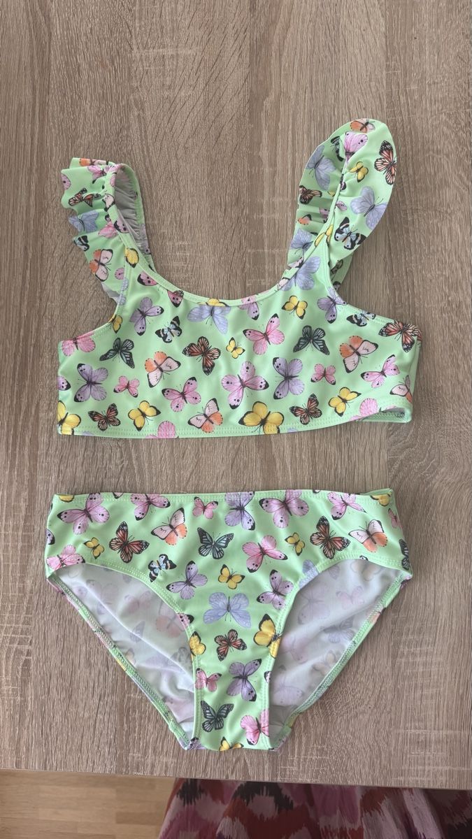 H&M Badekleider & Bikinis: Badeanzug 👙 gr.134/140  – Gebraucht aus Winterthur von -BeHappy24- 2