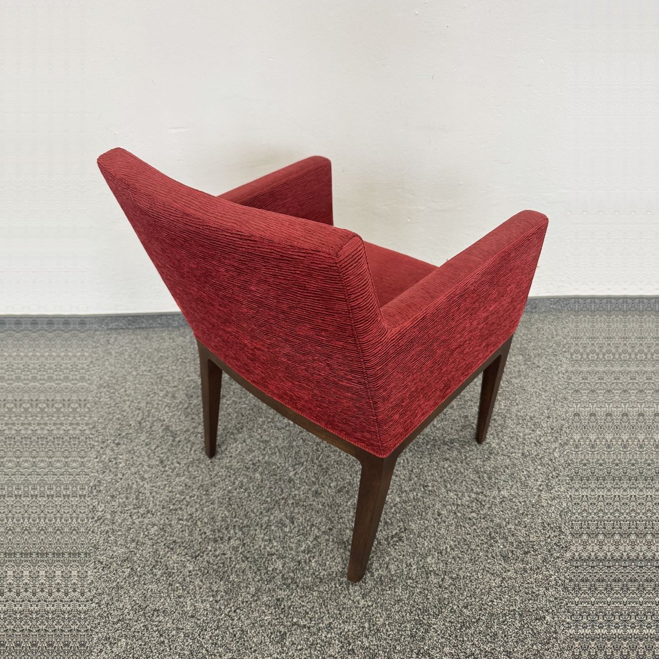 Poltrone: Accademia Eleganto Lounge-Sessel - Rot matt – Usato da Schönenwerd venduto da mcofficeshop 3