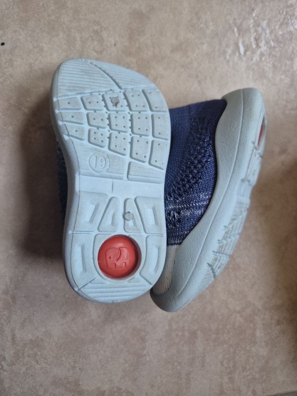 Elefanten Schuhe für Jungen: Elefanten Schuhe Grösse 19 – Gebraucht aus Guntershausen von Marip84 2