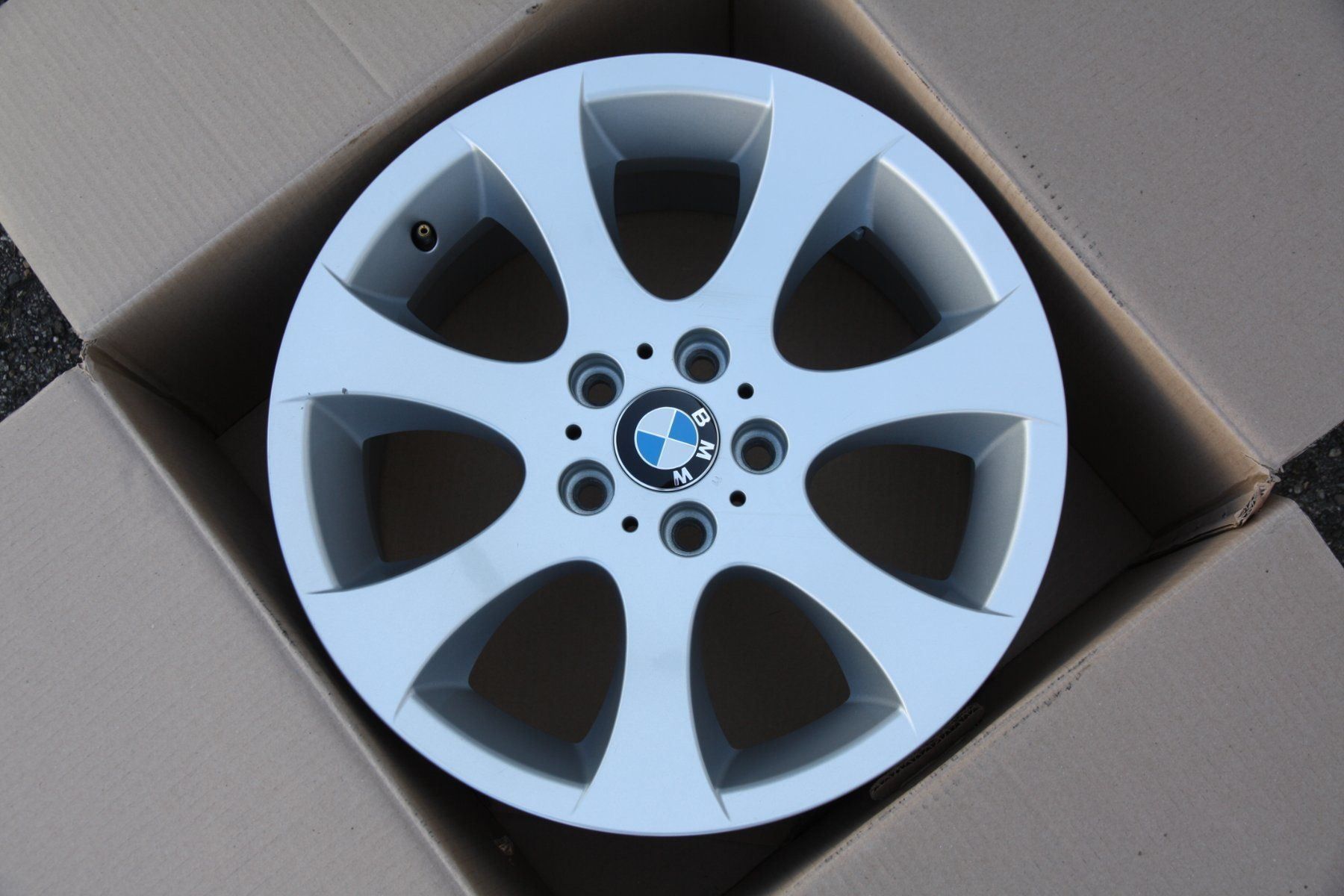 BMW Felgen: BMW Alufelge 162 E90 E91 E92 E93 Jante – Gebraucht aus Ettlingen von Car-Parts-Mueller 1