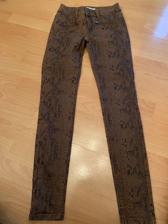 Joli pantalon Morgan t. 32