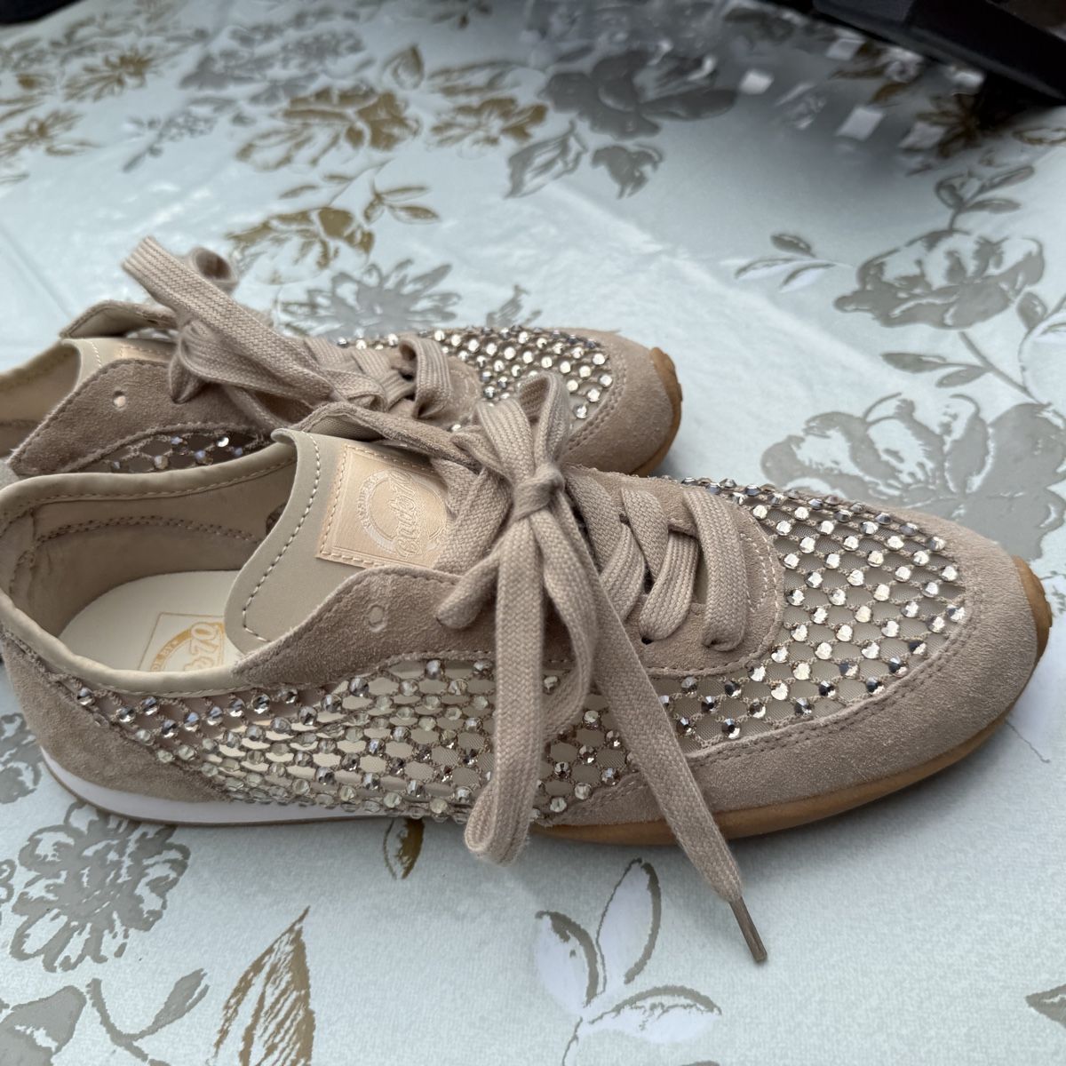 Damenschuhe: Back 70 Sneaker Grösse 39 beige mit Steinen – Neu und originalverpackt aus Chur von Reginn 3