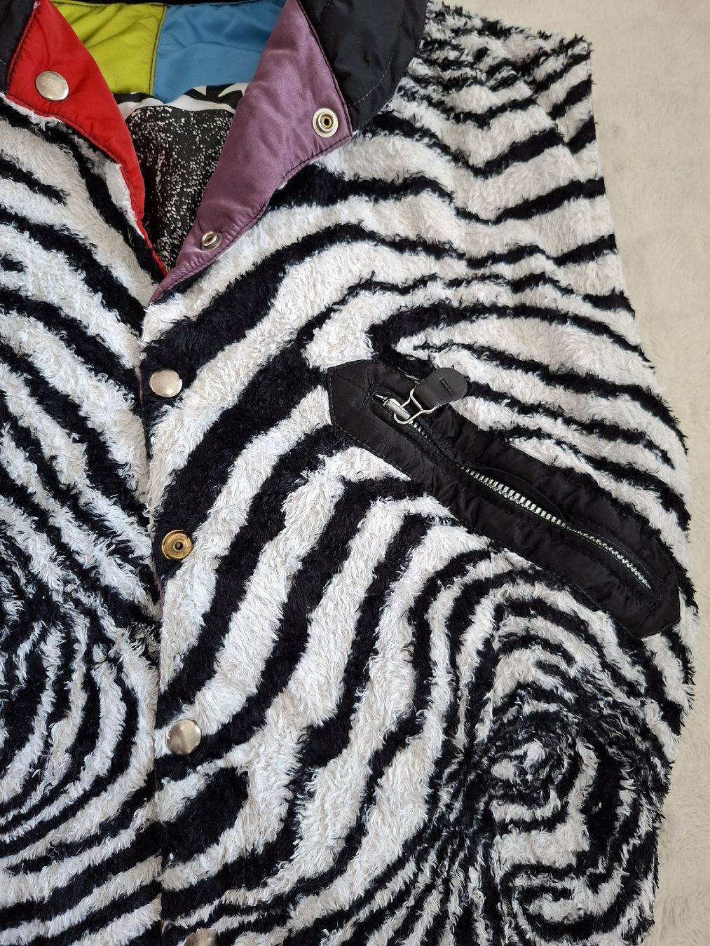 Jet Set Gilets & Westen: Gilet de ski Jet-Set réversible, zèbre/patchwork, anne 70 – Gebraucht aus Renens VD von ser_j2fn 6