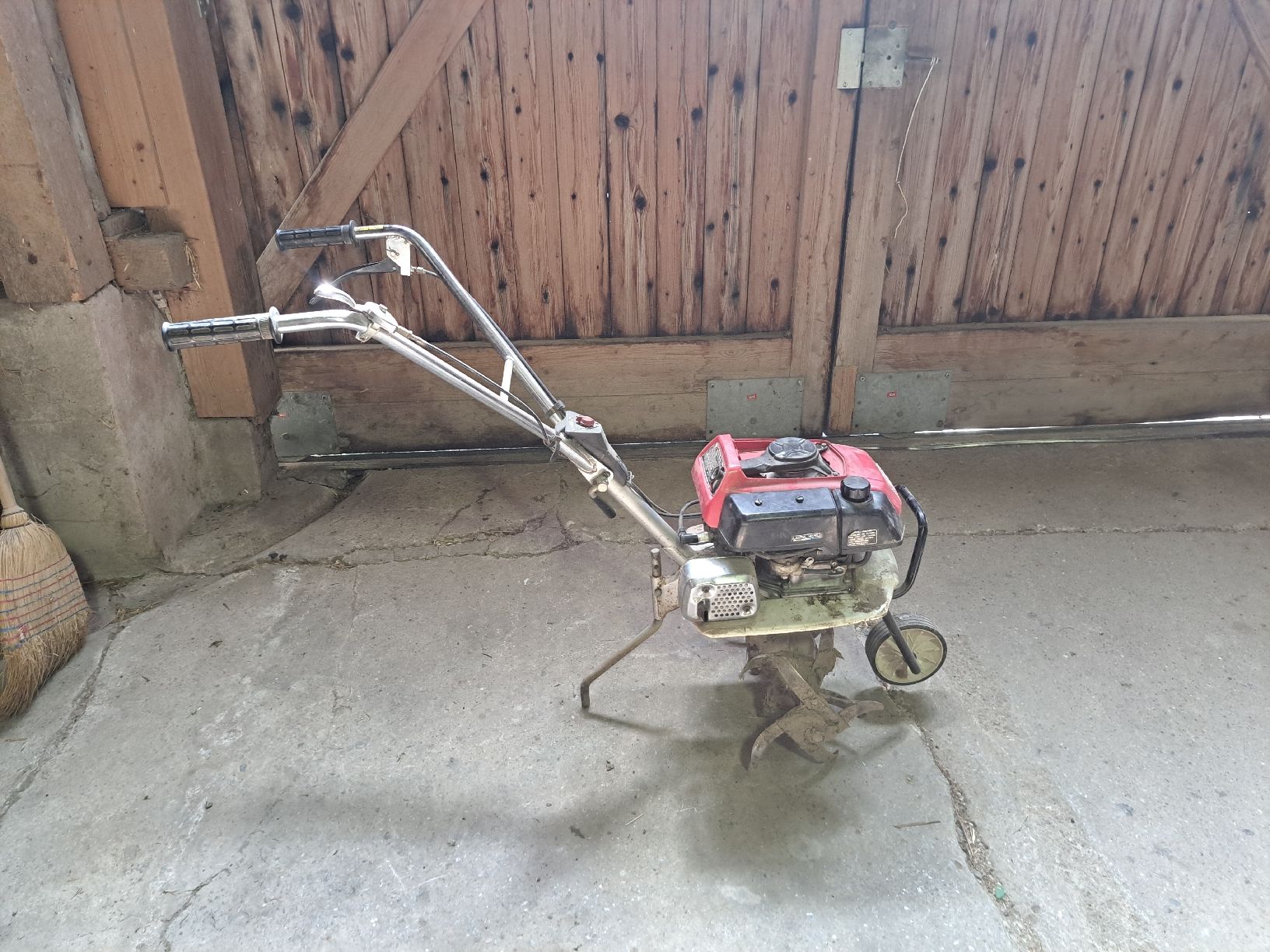 Honda Alle Maschinen: Bodenhacke Honda 5.5 PS gebraucht  – Defekt aus Ricketwil (Winterthur) von Martin8406 2