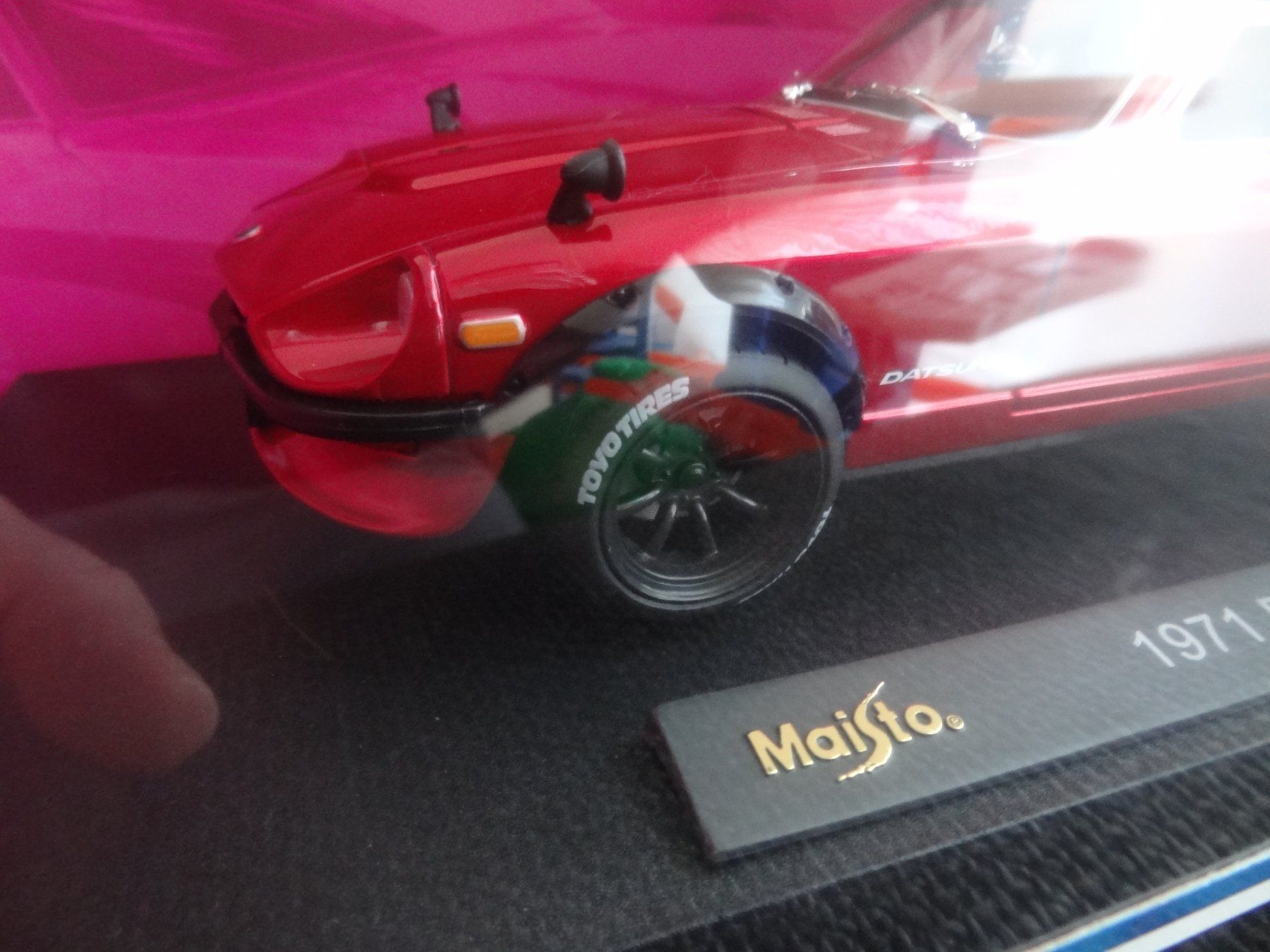 Maisto Modellautos: MAISTO 1971 Datsun Tokyo Mod 1:18 – Neu (gemäss Beschreibung) aus Lyss von Famicom 3