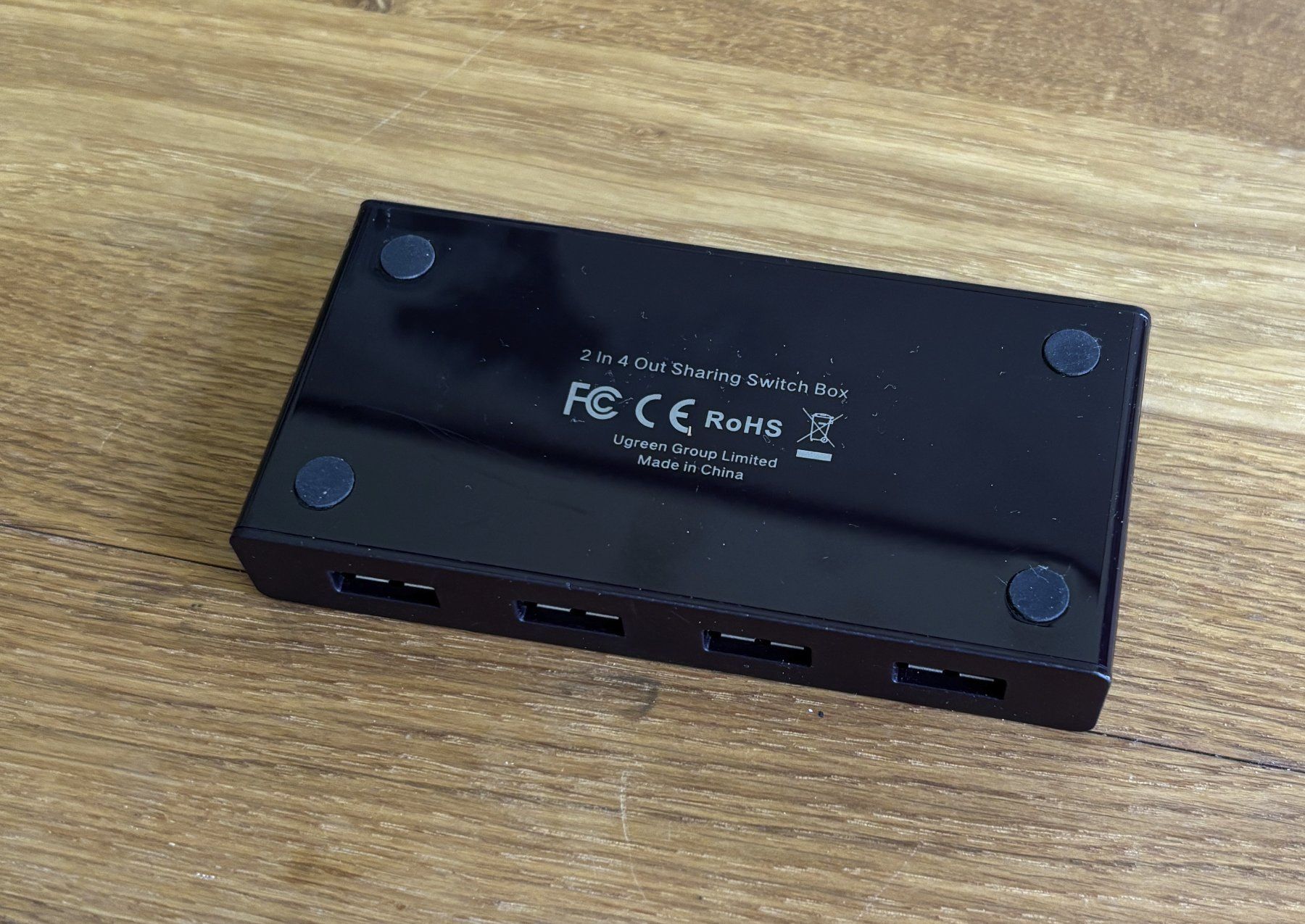 Ugreen Hubs & Switches: Ugreen 2 in 4 Out Sharing Switch Box – Gebraucht aus Fahrweid von diamondsonmars 2