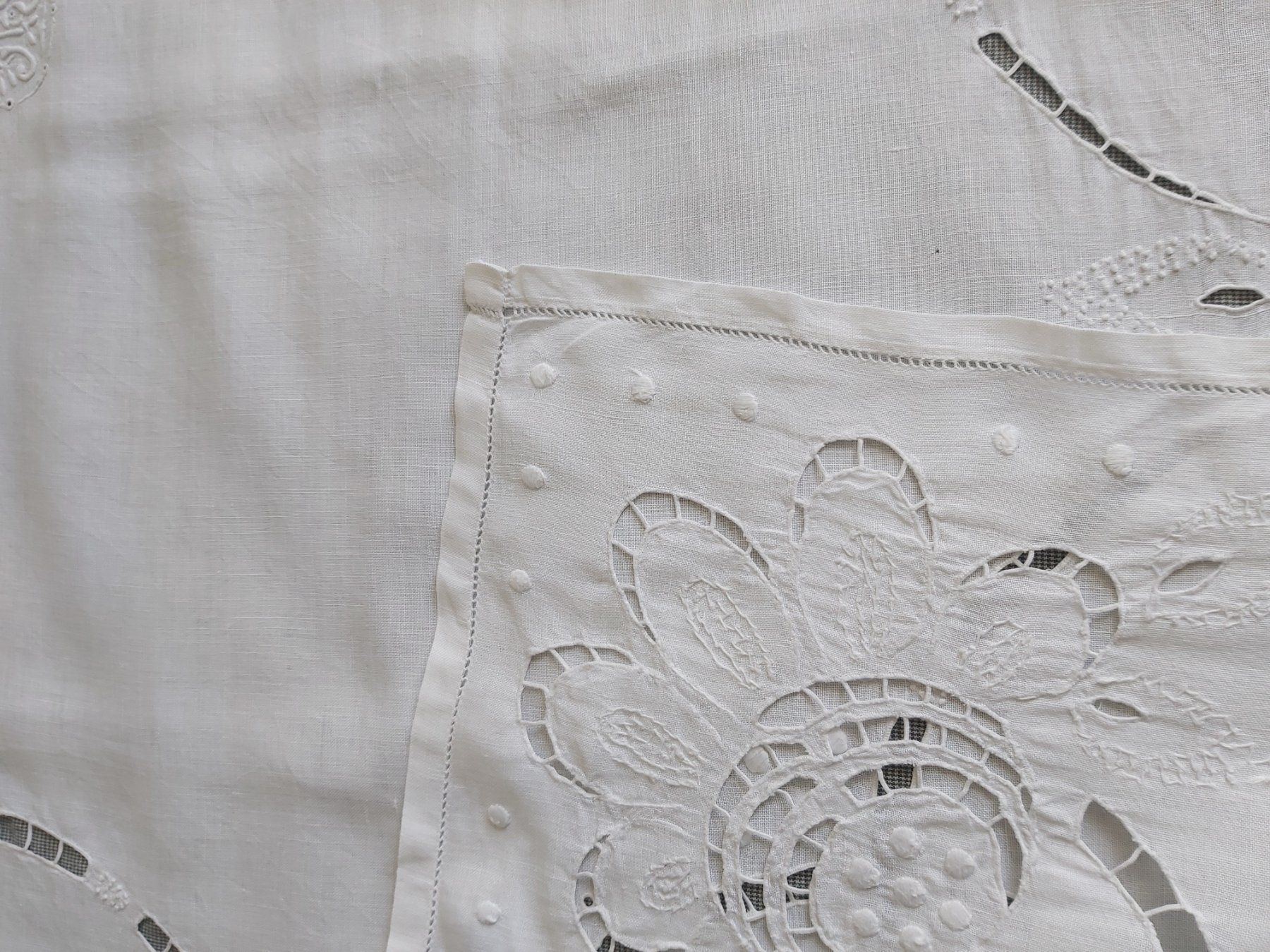 Altra biancheria da tavola: Antikes Tischtuch Handarbeit – Usato da Bern venduto da aronari 4