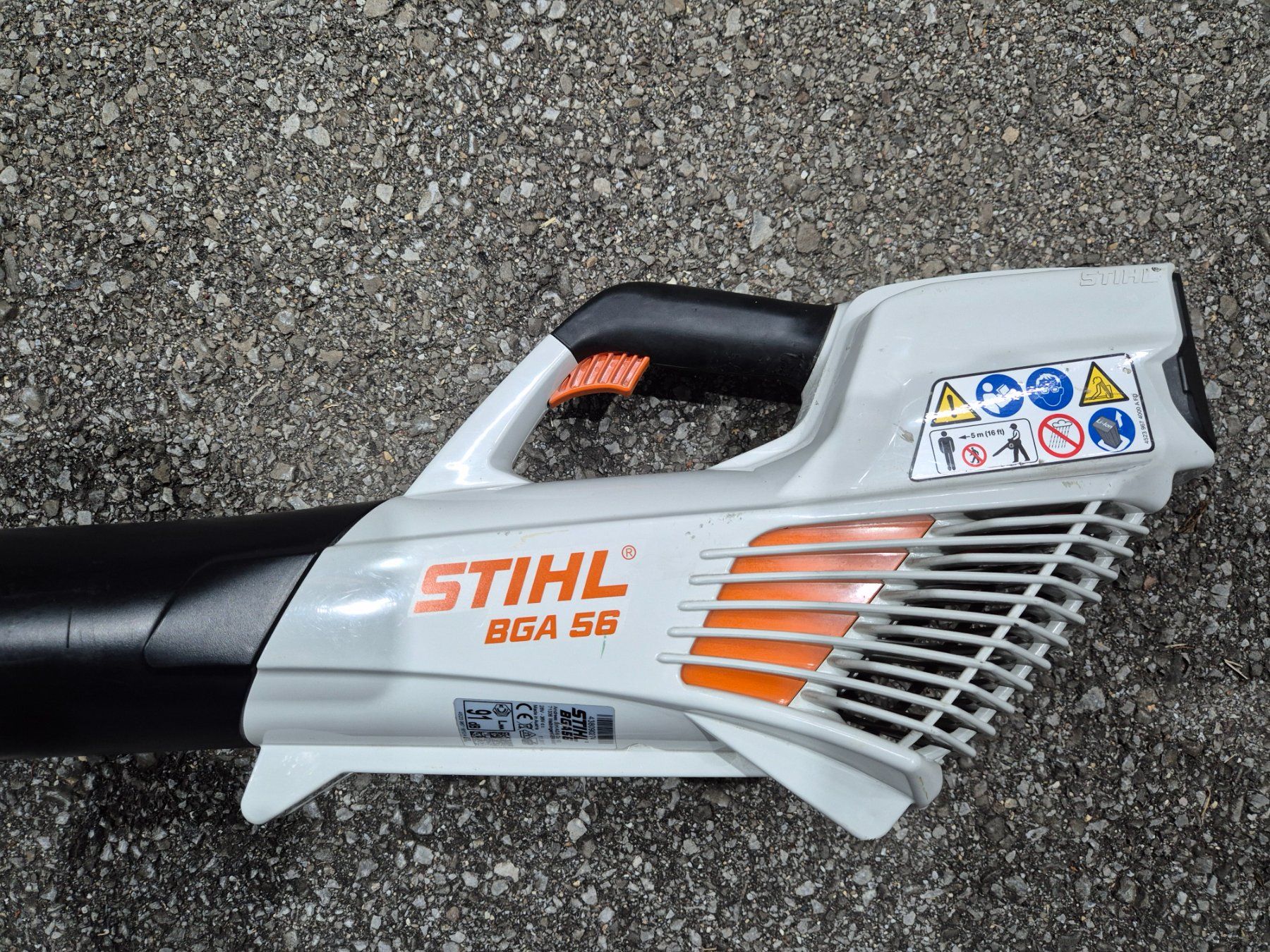 Stihl Soffiatori & Aspiratori per foglie: Akku-Blasgerät Stihl BGA 56 – Usato da Oberägeri venduto da Timoline00